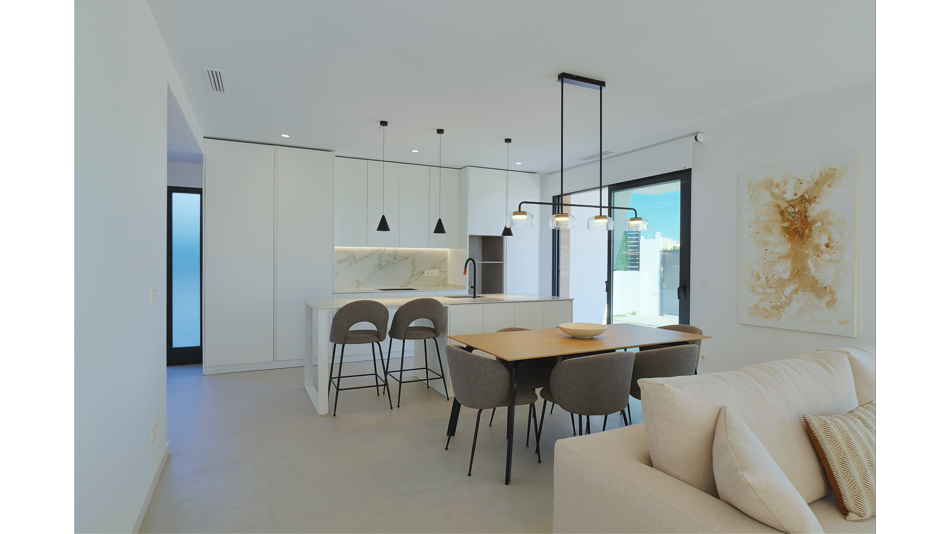 Cocina y salón de propiedad inmobiliaria